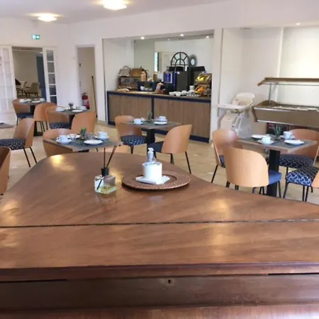 Aparthotel Carlton - Renovee Avec Piscine