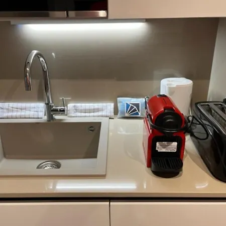 Aparthotel Carlton - Renovee Avec Piscine 4*